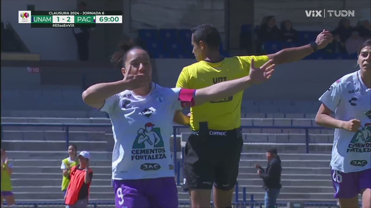 ¡Con beso incluido! Doblete especial de Charlyn para el 1-2 de las tuzas