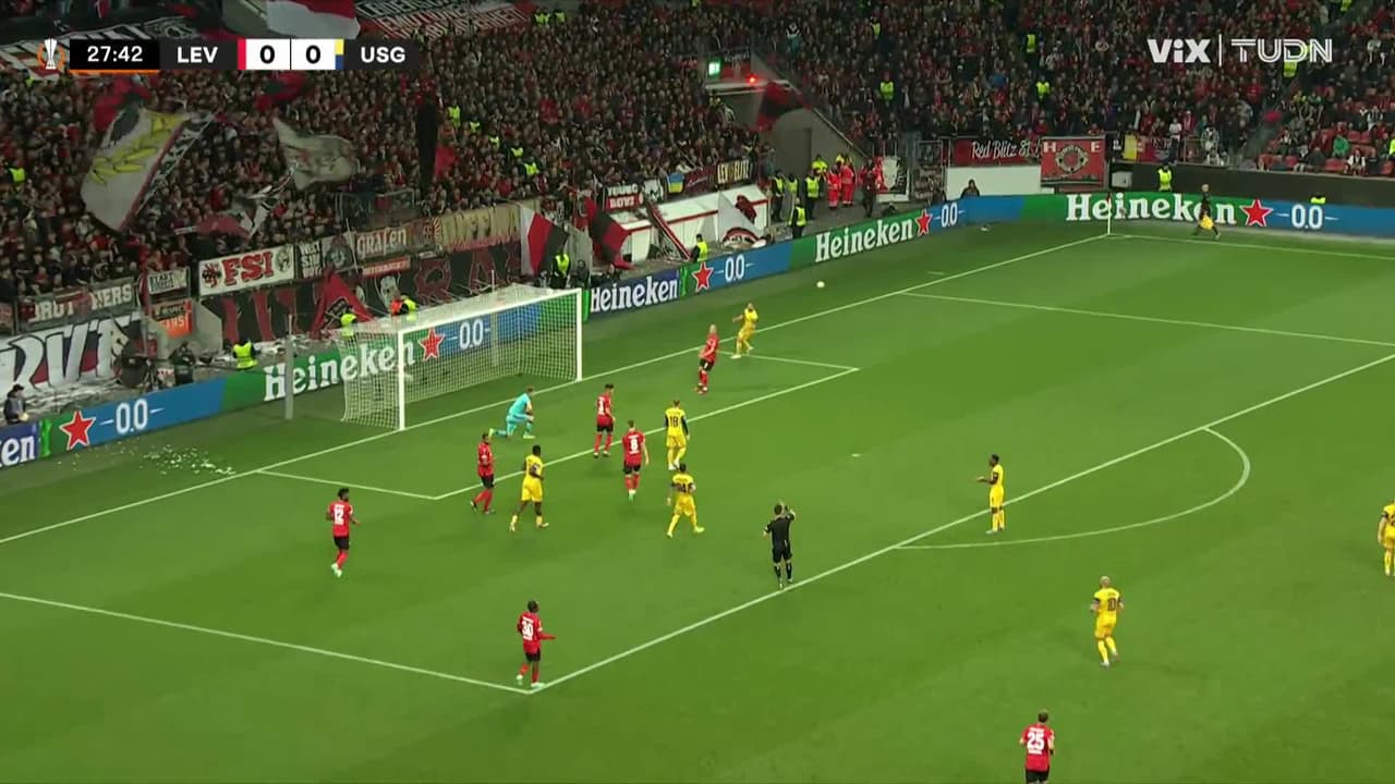 ¡TIRO ATAJADO! disparo por Victor Boniface.