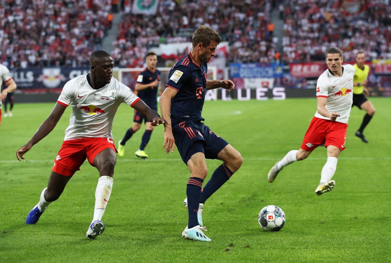 Elétrico empate entre los pupilos de Julian Nagelsmann y Niko Kovac; el Bayern se adelantó con gol de Lewandowksi pero Forsberg, desde los 11 metros, igualó el partido para el 1-1 final.