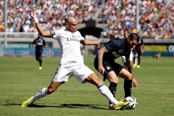 Otro duelo de la zona baja es el que tendrán Pepe y Coke. El portugués sabe meter fuerte la pierna e intimidar a sus rivales con su forma agresiva de juego.