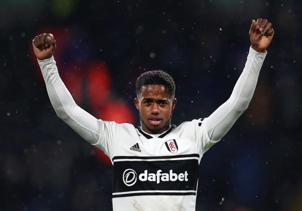 Ryan Sessegnon, inglés del Fulham, nacido el 18 de mayo de 2000.