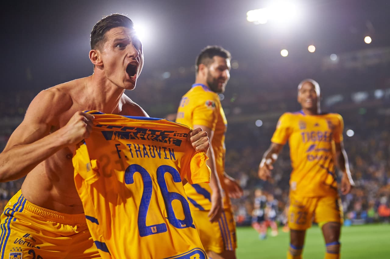 Los franceses fueron los protagonistas del duelo entre Tigres y Rayados.