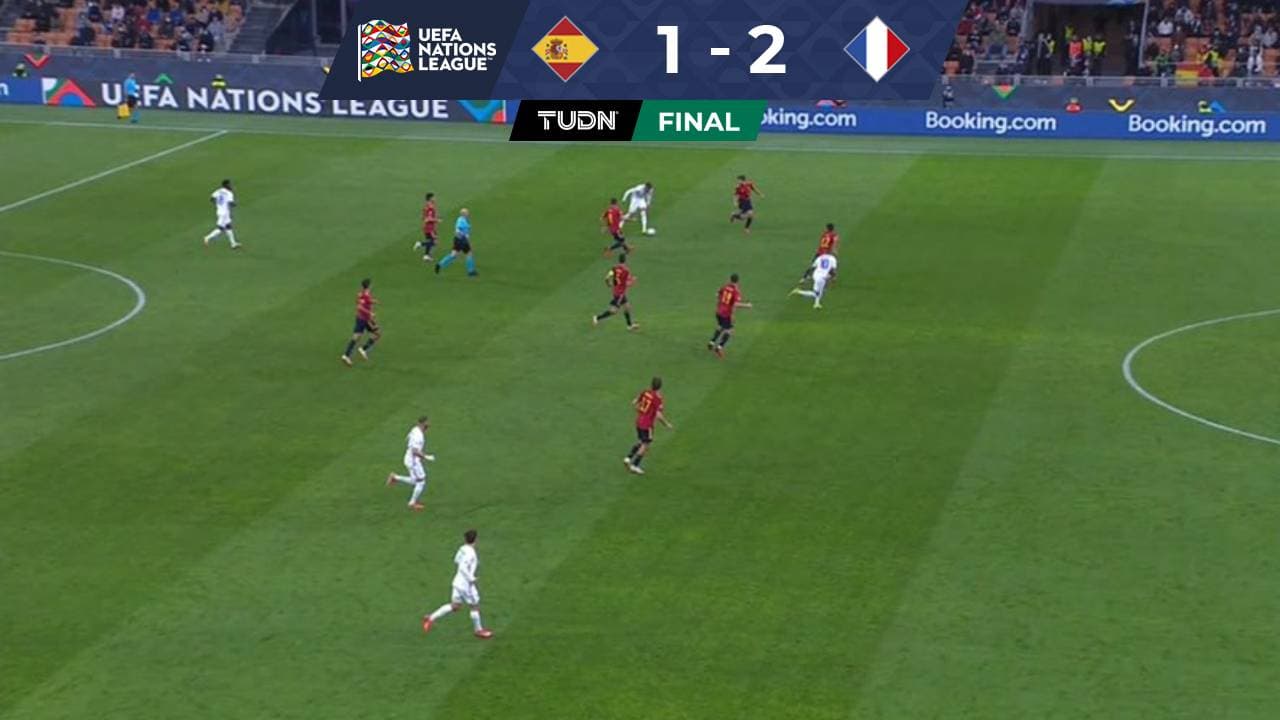 ¿Y el VAR? Francia gana con polémica arbitral