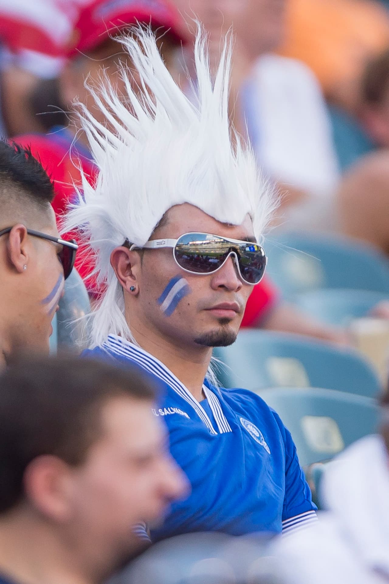 Algunos ya estaban con los 
<i>pelos de punta </i>y el juego aún no comenzaba.