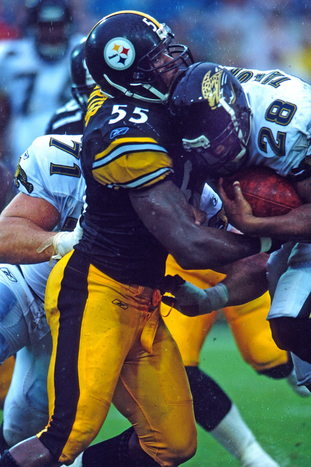 2001 Defensiva número 1 NFL - PITTSBURGH STEELERS. Pierde con los New England Patriots el campeonato de la Conferencia Americana.