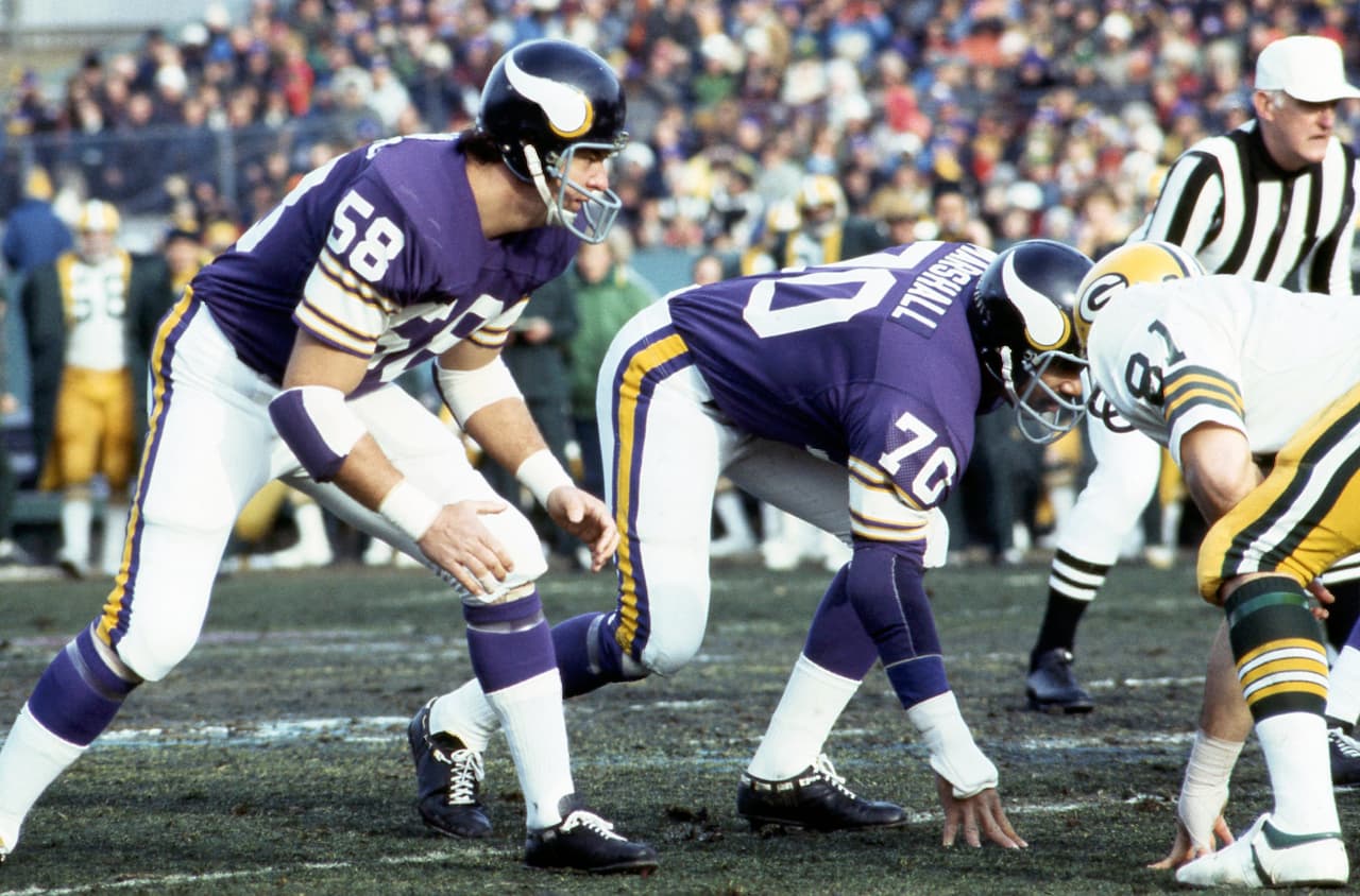 1975 Defensiva número 1 NFL - MINNESOTA VIKINGS. Pierde el Playoff divisional de la Conferencia Nacional con los Dallas Cowboys.