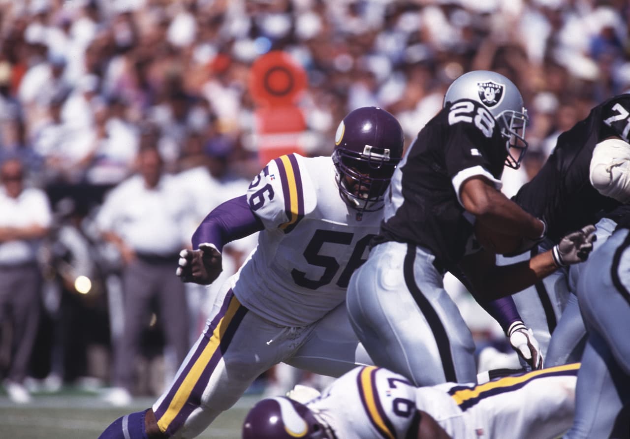 1993 Defensiva número 1 NFL - MINNESOTA VIKINGS. Sexta vez que los Vikings tienen la mejor defensiva de la Liga pero, nunca han ganado el Super Bowl. Pierde en Ronda de Comodines de la NFC con los New York Giants.