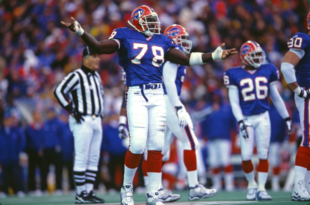 1999 Defensiva número 1 NFL - BUFFALO BILLS. Pierde con los Tennessee Titans en Ronda de Comodines AFC, el famoso Music City Miracle.