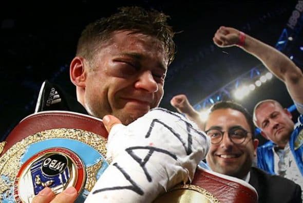 Los promotores ya se relamían los bigotes para Provodnikov contra Pacquiao, pero llegó Algieri a tumbarles todos su planes. Crhis enfrentó al filipino en noviembre, en una pelea poco atractiva y competitiva para el 'Pac Man' (Foto: Twitter).