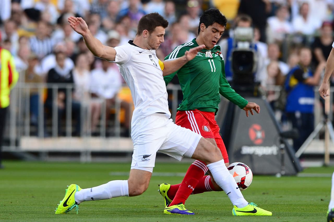 Raúl Jiménez fue titular en los dos partidos del repechaje rumbo a Brasil 2014. Metió un gol en el Estadio Azteca.