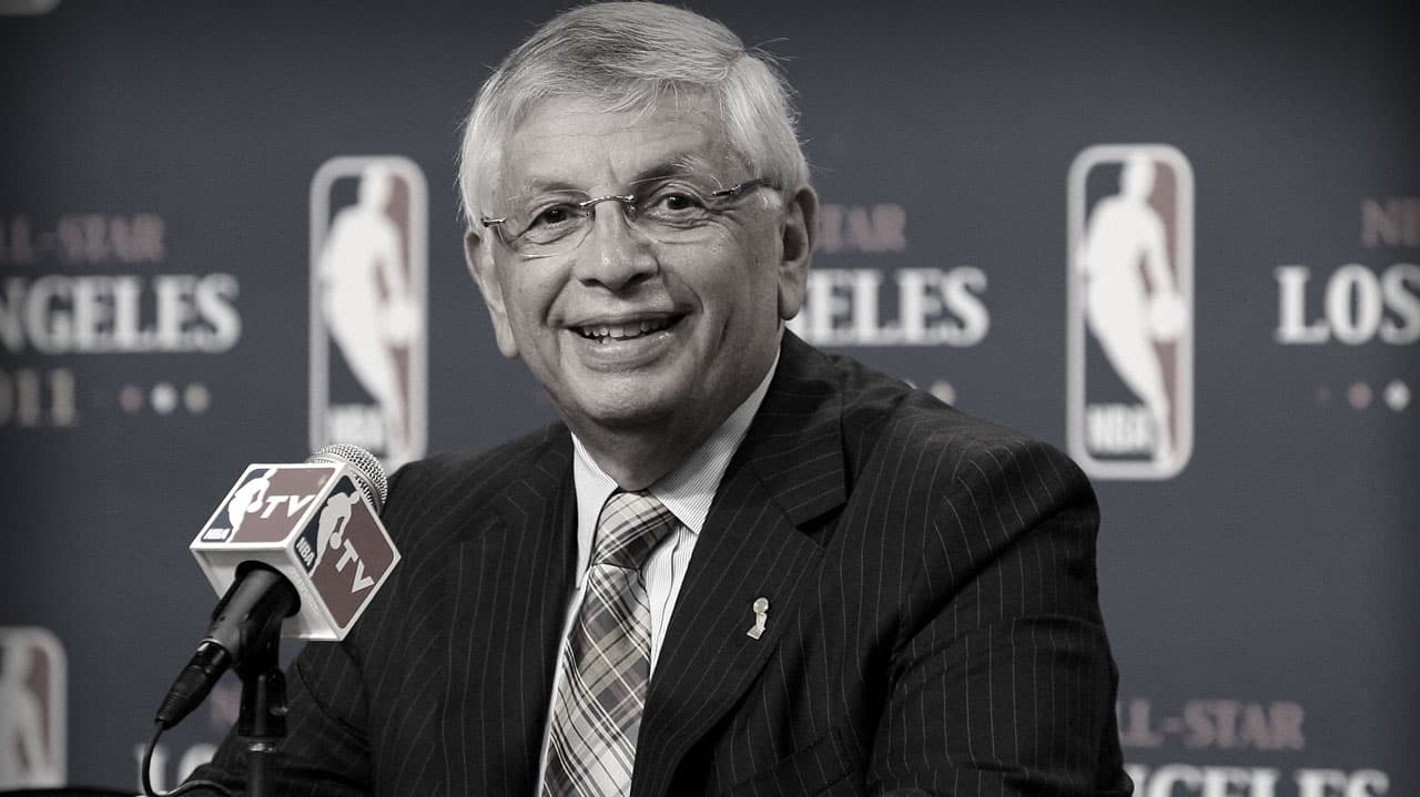 El ex comisionado David Stern falleció hace pocos días, pero será recordado como el transformador de la NBA a la liga competitiva y millonaria que es hoy día y por ello, los equipos le rendirán un homenaje póstumo.