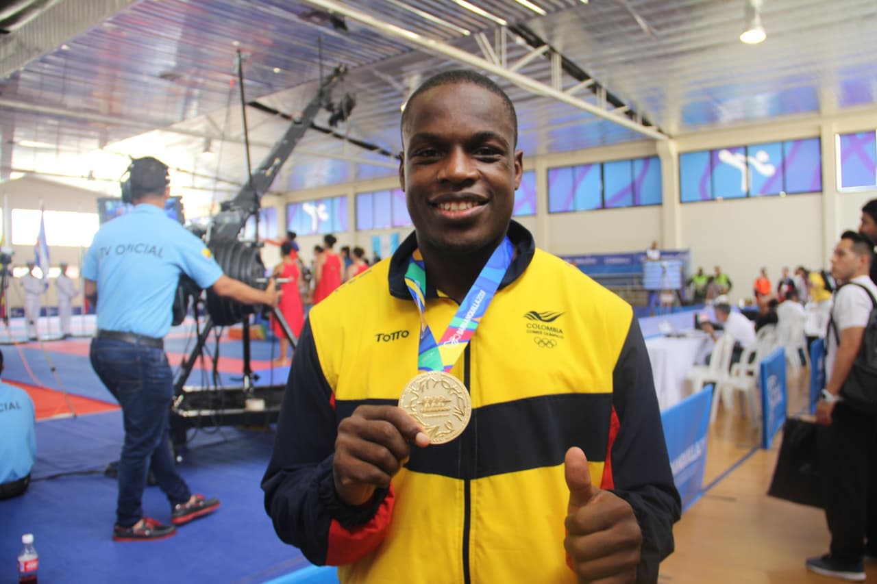 En el karate de 84kg el colombiano Carlos Sinisterra ganó el oro. Freddy Valera (Venezuela) se quedó con la plata, Brandon Ramírez (Guatemala) y Jorge Merino (El Salvador) fueron bronce.