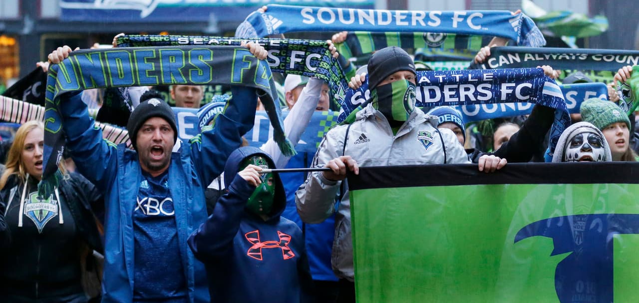 La hinchada de Seattle Sounders, rival de Chivas en Liga de Campeones de Concacaf, será un elemento a tener en cuenta por su numeroso acompañamiento, su intensidad, colorido y creatividad.