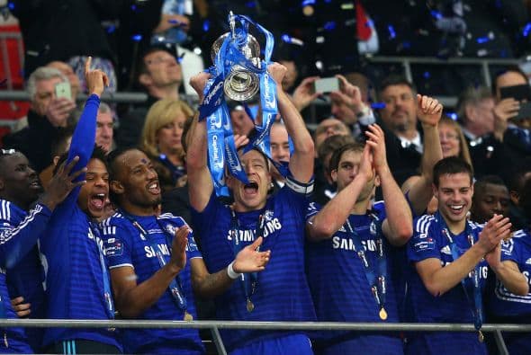 Con esta victoria el Chelsea sumó su quinto titulo de la Copa de la Liga.de Inglaterra.