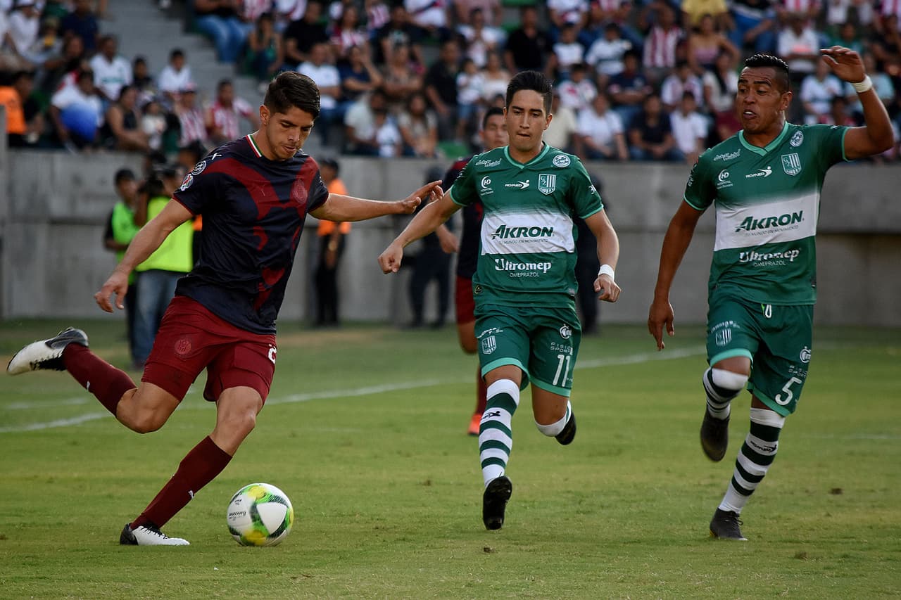 Chivas actuó con una nómina alterna para darle minutos a los jugadores más jóvenes de la plantilla.