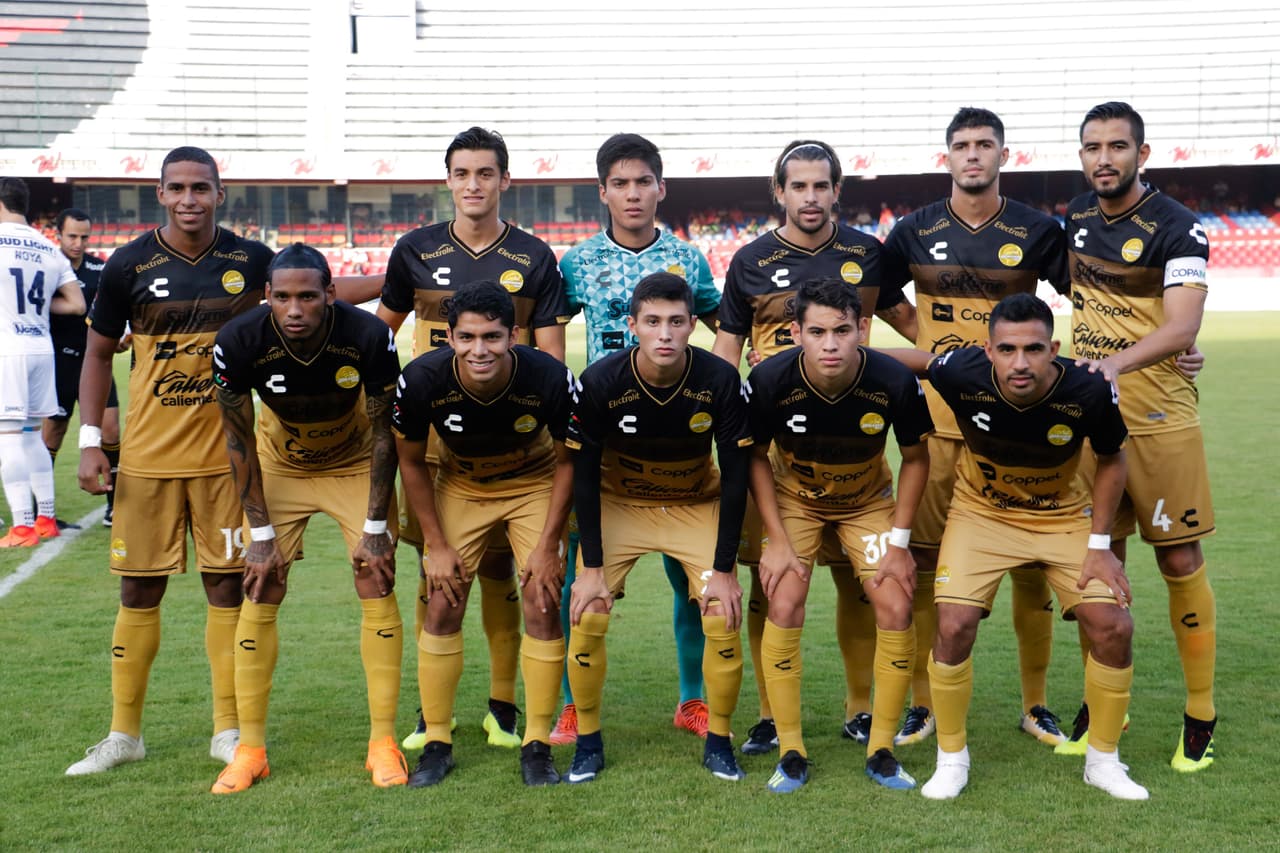 Sin embargo, un doblete del ecuatoriano Vinicio Angulo –minutos 62 y 82– le dio vuelta al partido para concretar una sorpresiva victoria del equipo del Ascenso.