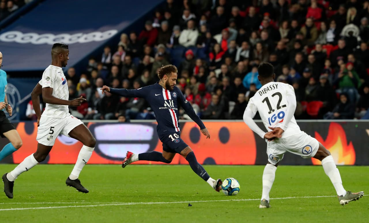 Kylian abrió y anotó el tercero (10’, 65’). Neymar marcó al 46’ y Mauro Icardi (84’) selló la goliza.