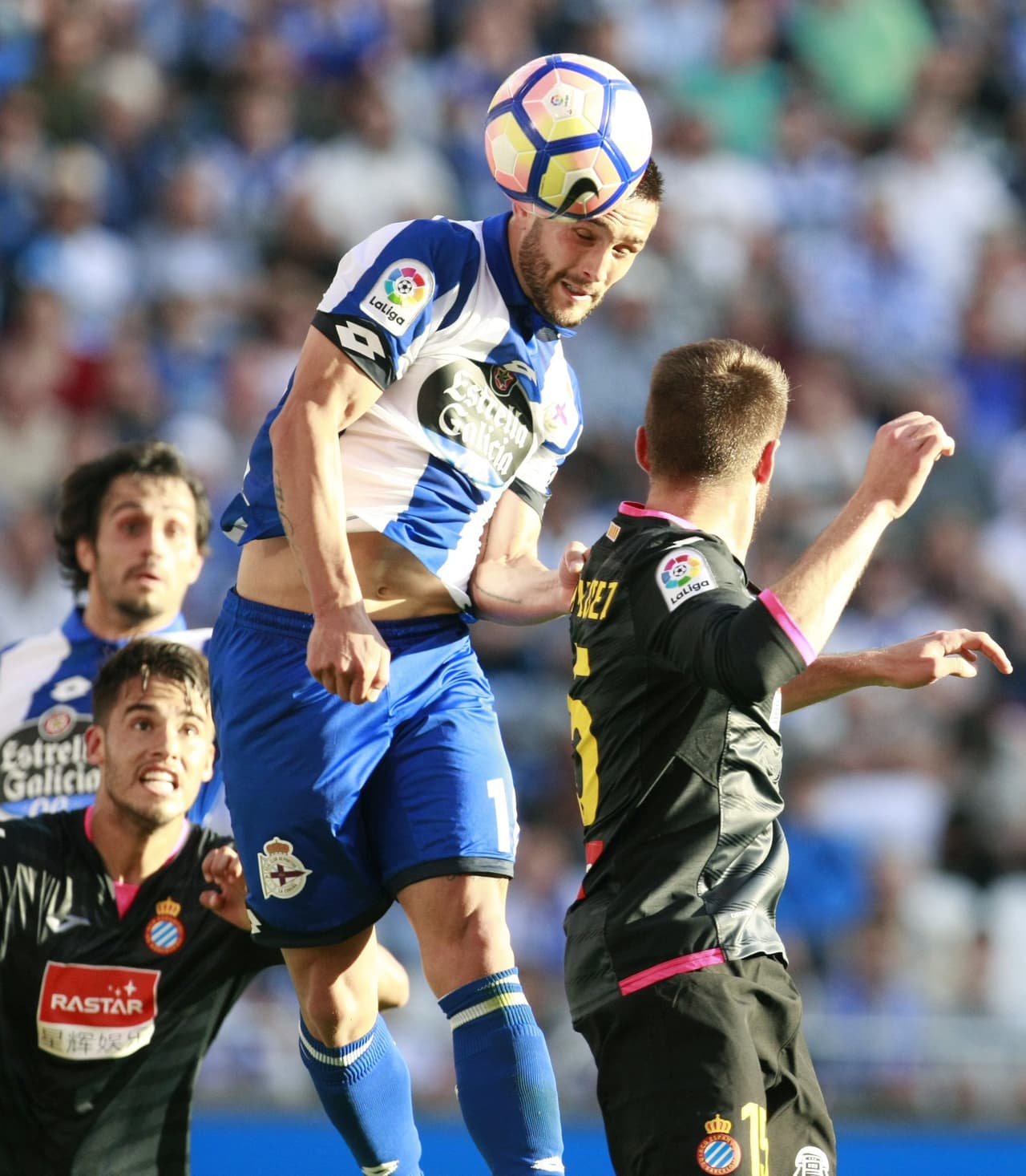 Los últimos esfuerzos de Andone no lograron cambiar la historia del partido.