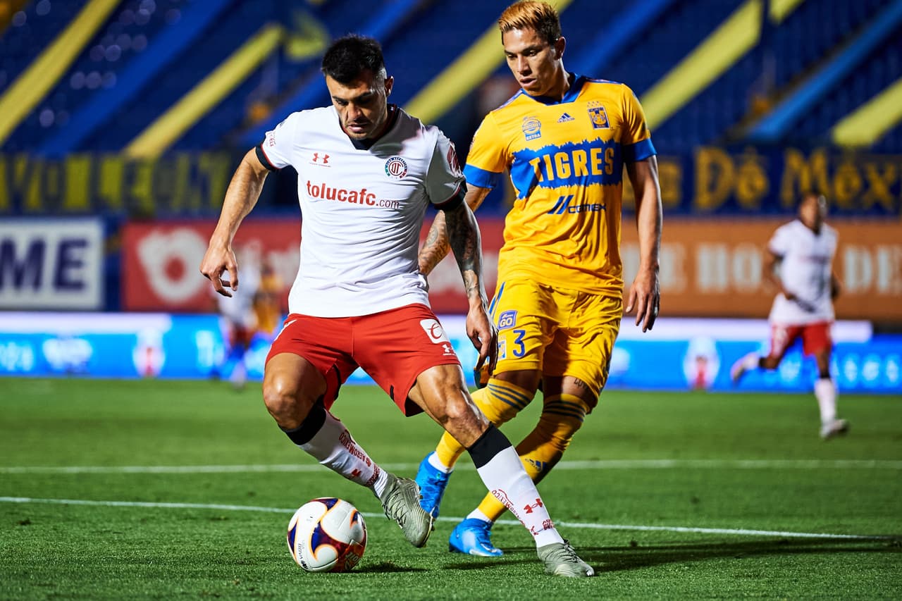 El goledor del torneo Alexis Canelo se encarga de anotar el gol que la da la victoria a Toluca 0-1 sobre Tigres. Los regios han conseguido cuatro de los últimos 12 puntos y los Diablos se suben a la segunda posición de la tabla de manera momentánea.