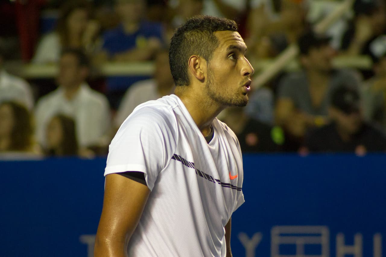 Nick Kyrgios eliminó al favorito del Abierto Mexicano, el serbio Novak Djokovic, número dos en la siembra de la ATP. El australiano dio una demostración de potencia y precisión con su saque que se tradujo en 25 aces para acceder a las Semifinales.