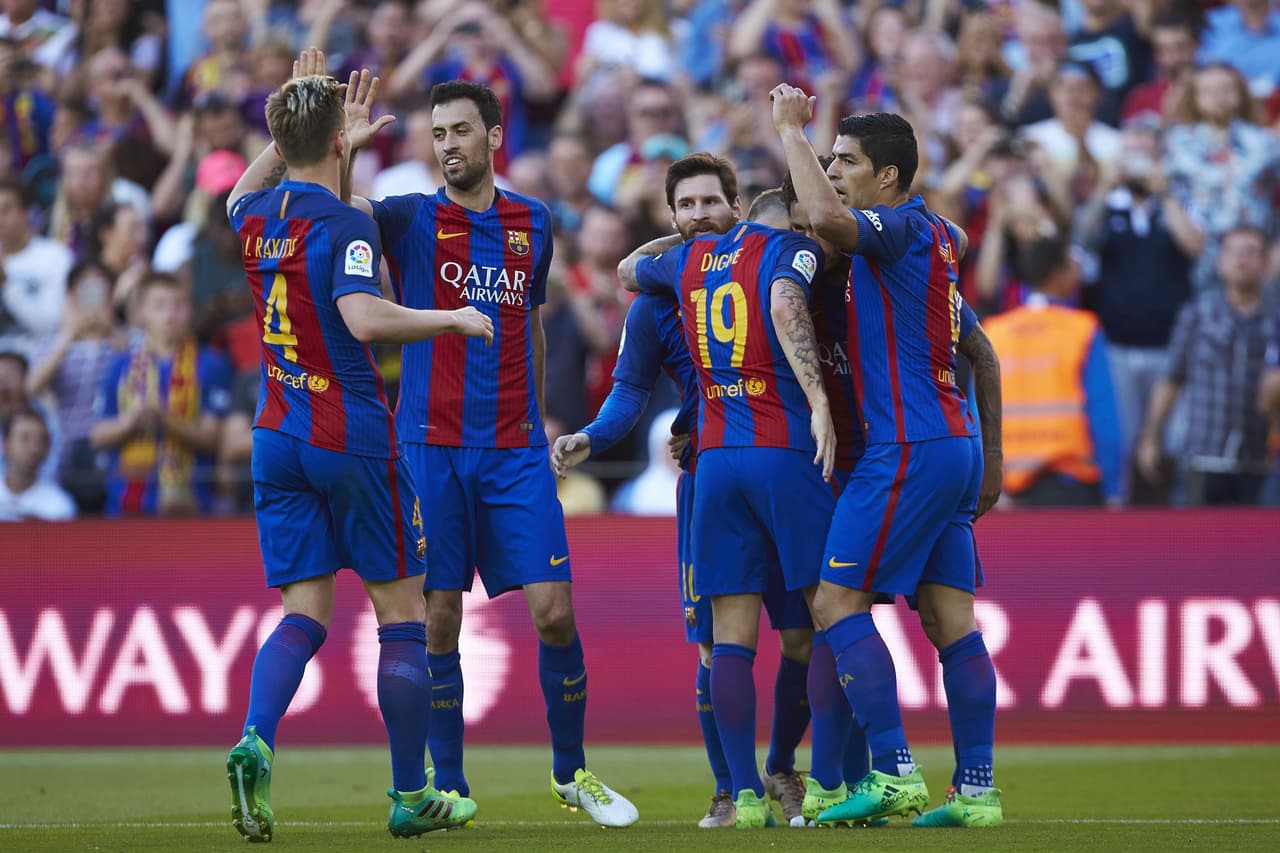 Un doblete de Lionel Messi, junto a los goles de Luis Suárez y Neymar sentenciaron la suerte del partido a favor de los azulgranas que llegaron a 84 puntos.