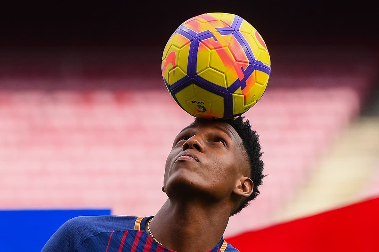 El juego aéreo es una de las cualidades en las que destaca el colombiano, no solo en defensa sino también en ataque. Con sus equipos y su país ha marcado, incluso en eliminatorias.