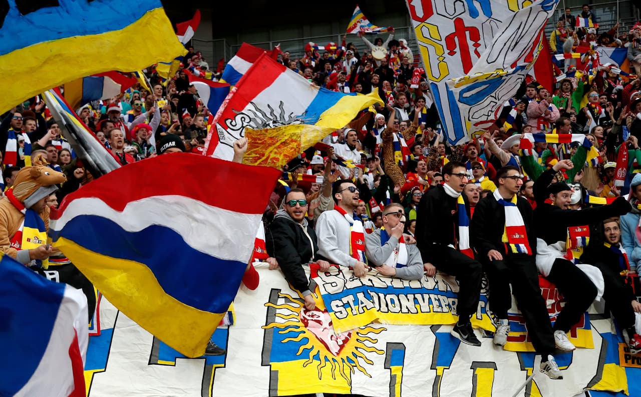 Por su parte, el Mainz le dio una alegría a los cientos de aficionados que los acompañaron en este juego de visita y llegó a 28 puntos, quedando en la línea entre la lucha por permanencia y los cupos a Europa.