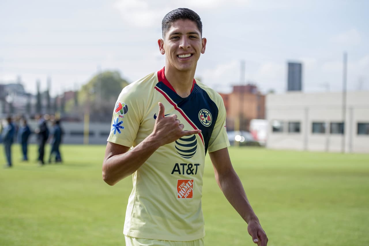 Defensa: Édson Álvarez (América) - 4.6 millones de dólares.