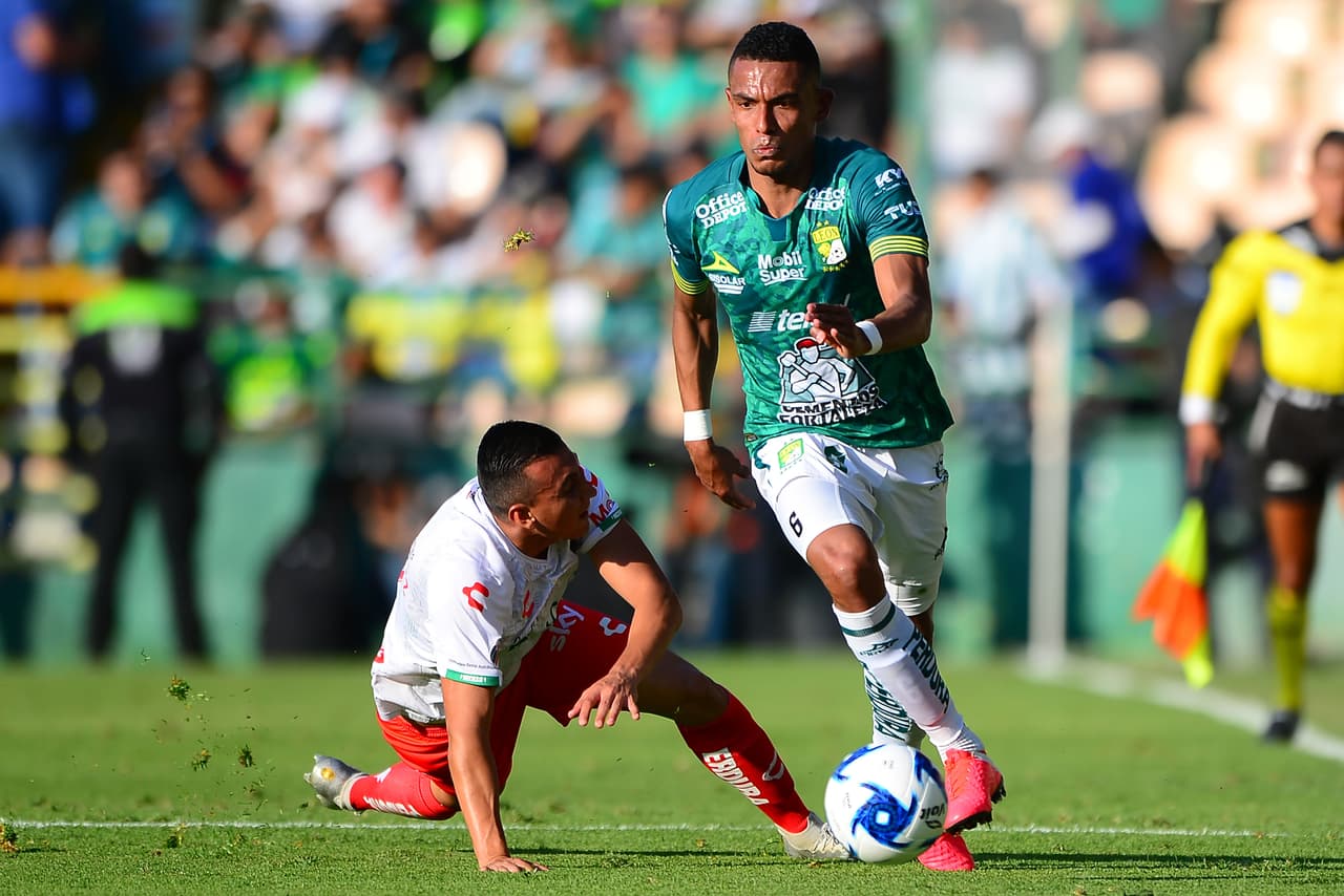 En el tercer piso están: Leo Ramos, William Tesillo y Andrés Mosquera. Ramiro González llega en noviembre de este año.