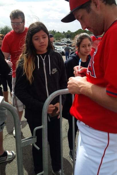 "Detrás" de los entrenamientos de primavera de la MLB, los atléticos jugadores de las grandes ligas muestran todo su talento... y mucho más que eso. Aparte de ejercitarse y compartir con sus seguidores, los beisbolistas lucieron sus atributos de espalda especialmente para las fans.