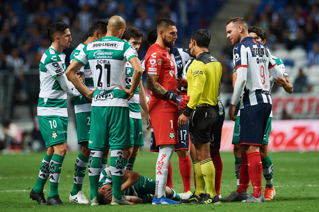 Con goles de Dorlan Pavón (2 y 85), Nicolás Sánchez (8), autogol de Gerardo Arteaga (54) y gol de penal de Vincent Janssen (70), Monterrey golea y pone un pie en las semifinales del Apertura 2019.