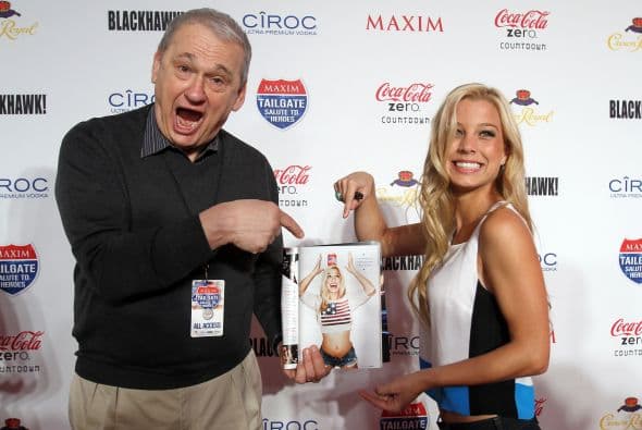 La hermosa 'Chica de al lado' convivió con el dueño de la revista.