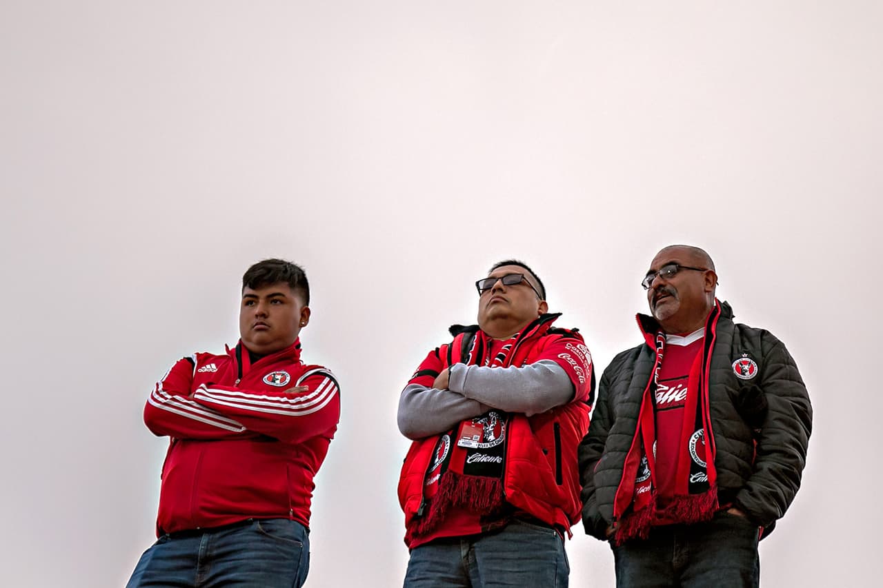El colorido de la afición en la Jornada 9