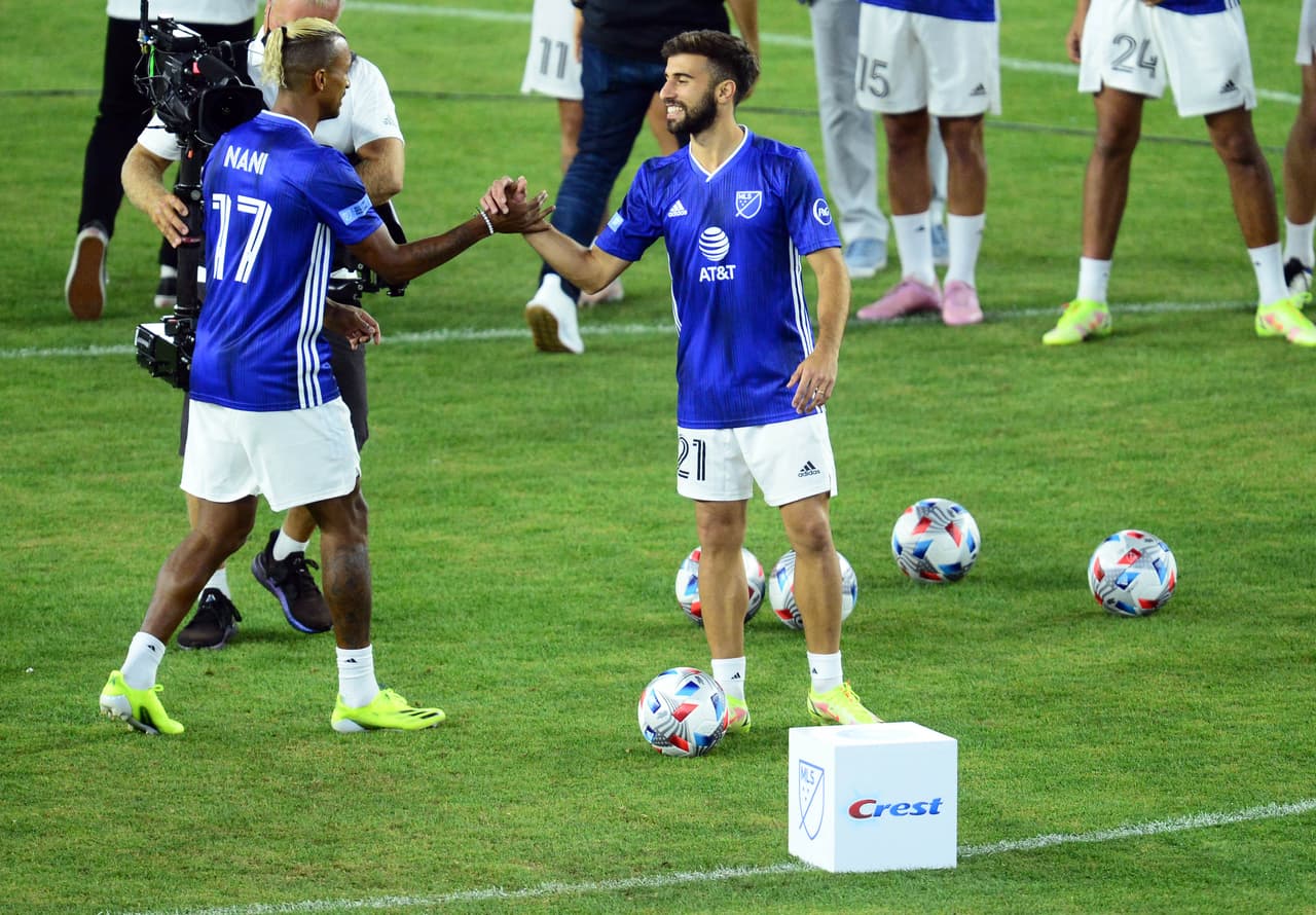 En la cancha hubo una relación cordial y amable.
<br>