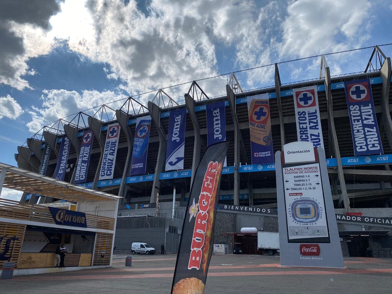 Los aficionados están listos para disfrutar de un gran duelo en la jornada tres entre Cuz Azul y Santos.