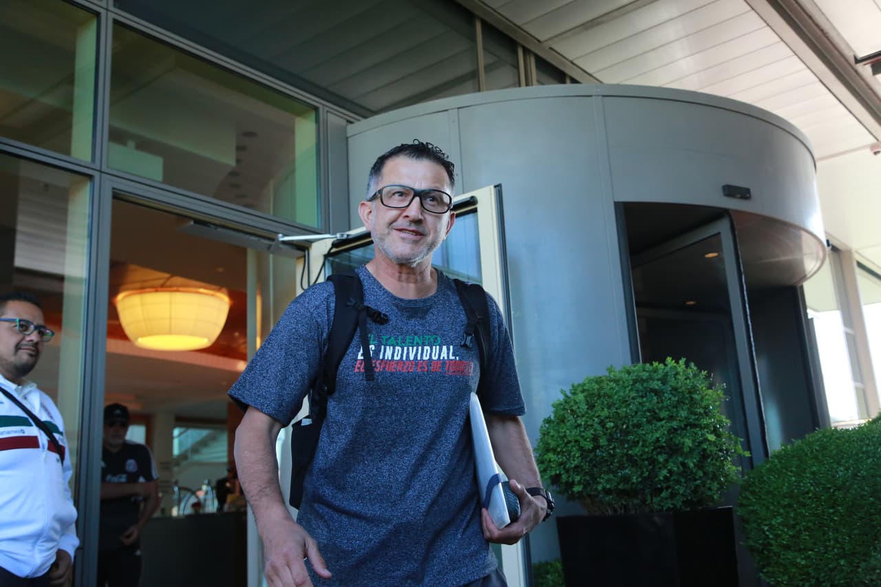 La playera motivacional de Juan Carlos Osorio para el Tri en Dinamarca