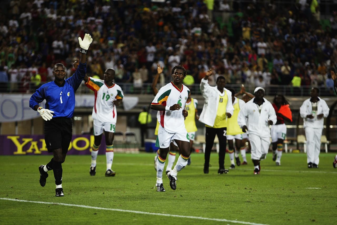 El guardameta Tony Silva, Cissé y compañía se despidieron de Japón con la cara al sol.