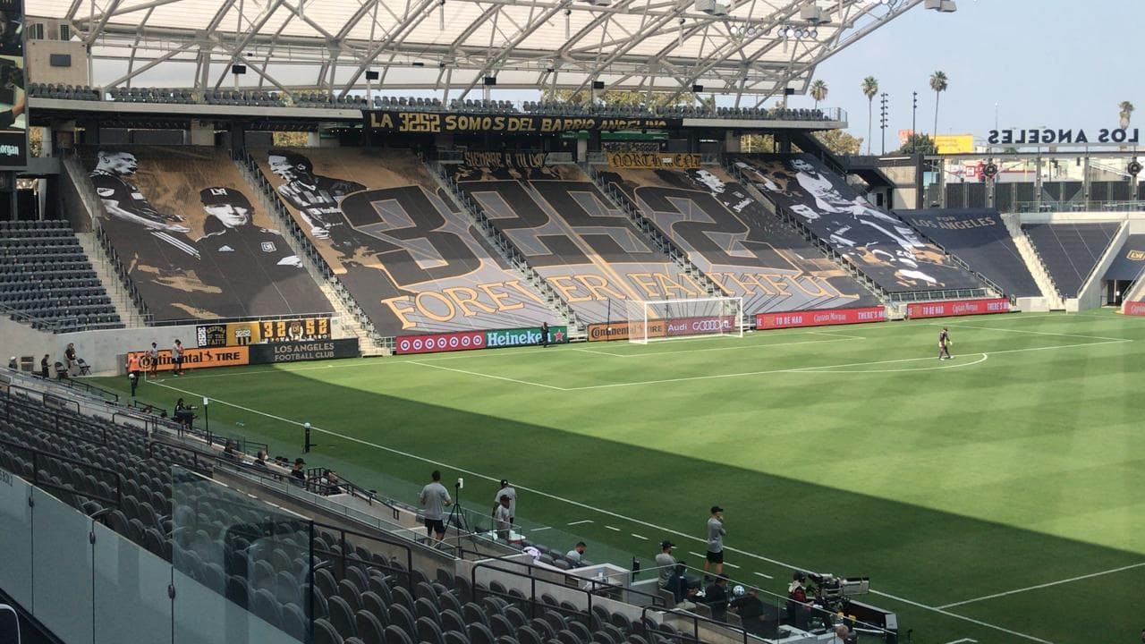 En una edición más del Clásico del Tráfico, el conjunto galáctico consiguió la victoria por dos goles a cero.