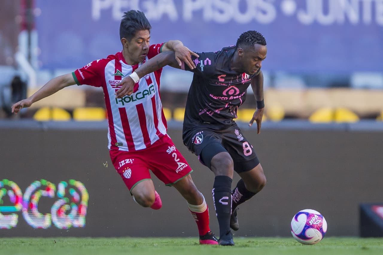 Brayton Vázquez se perdía el empate a los 70’ en la más clara de la parte complementaria.