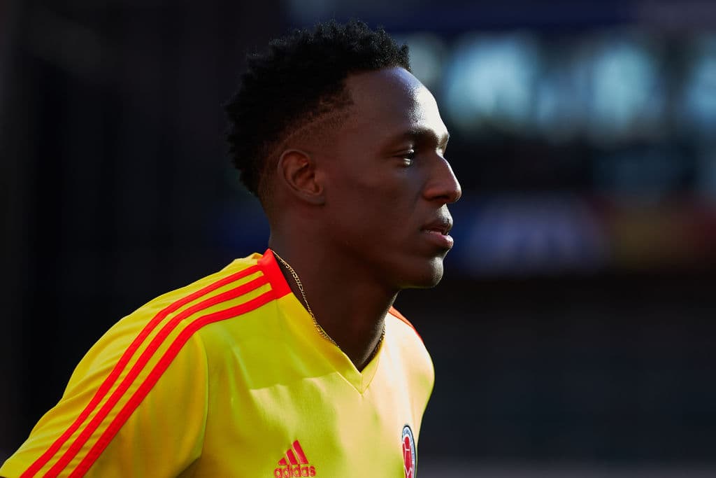 El colombiano Yerry Mina apenas cuenta con horas para decidir su futuro: el defensa de Barcelona tiene que definir si va al Everton para la próxima temporada. Las negociaciones van avanzadas.