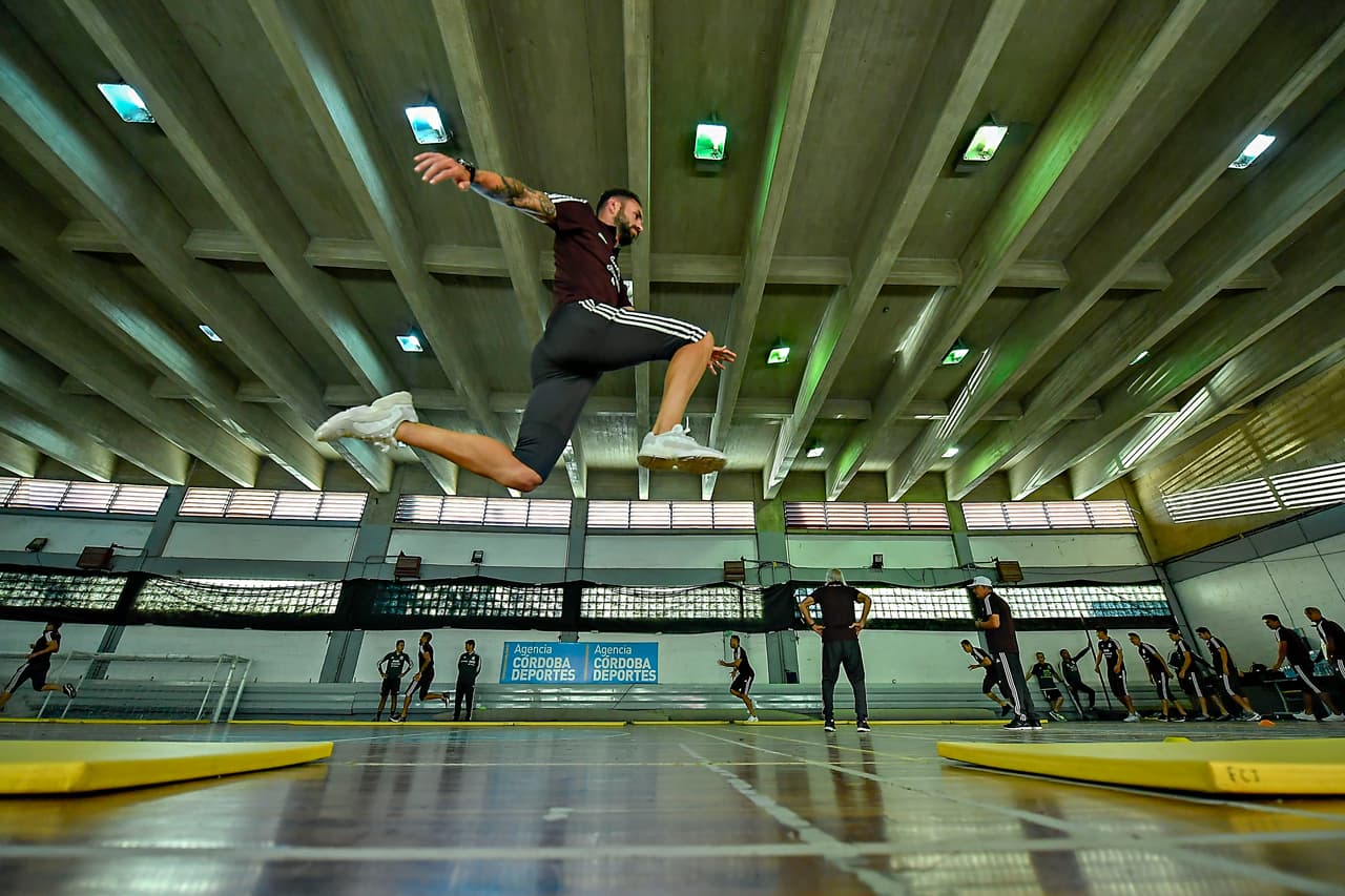 Una mejor perspectiva de lo que fue el recinto en el que, por causas de fuerza mayor, se convirtió en la tabla de salvación del Tricolor para no quedarse en blanco a su llegada a suelo argentino.