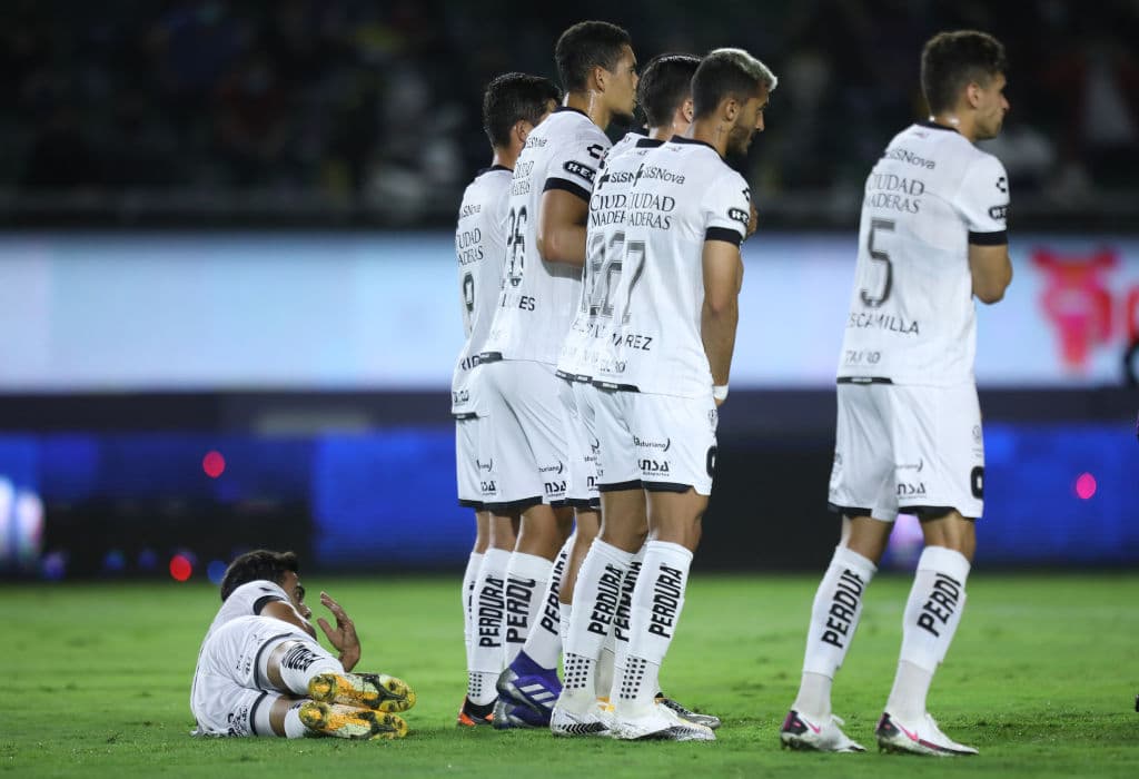 Aristeguieta (18’), Sanvezzo (35’) y Nico Díaz (80’) marcaron los tantos del partido. Ambos conjuntos acumulan 10 unidades en el Guard1anes 2021.