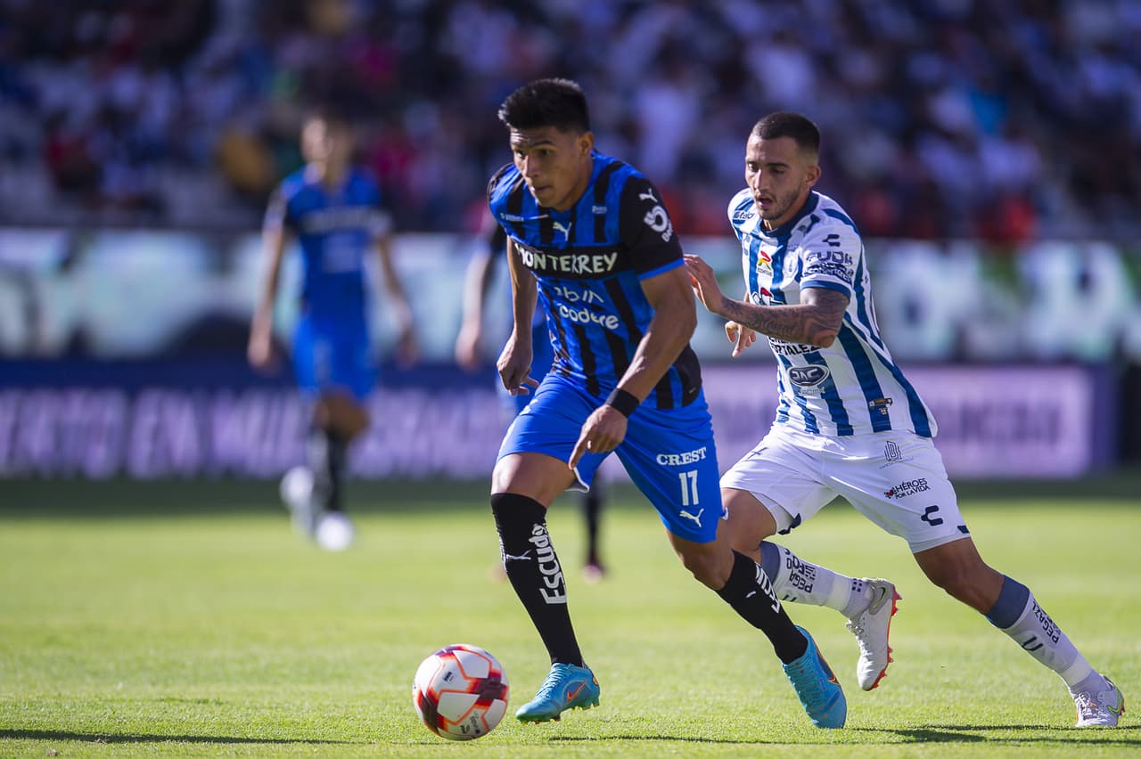 Gracias a un doblete de Luis Chávez y otro golazo de Roberto de la Rosa, el Pachuca dio cuenta de los Rayados.