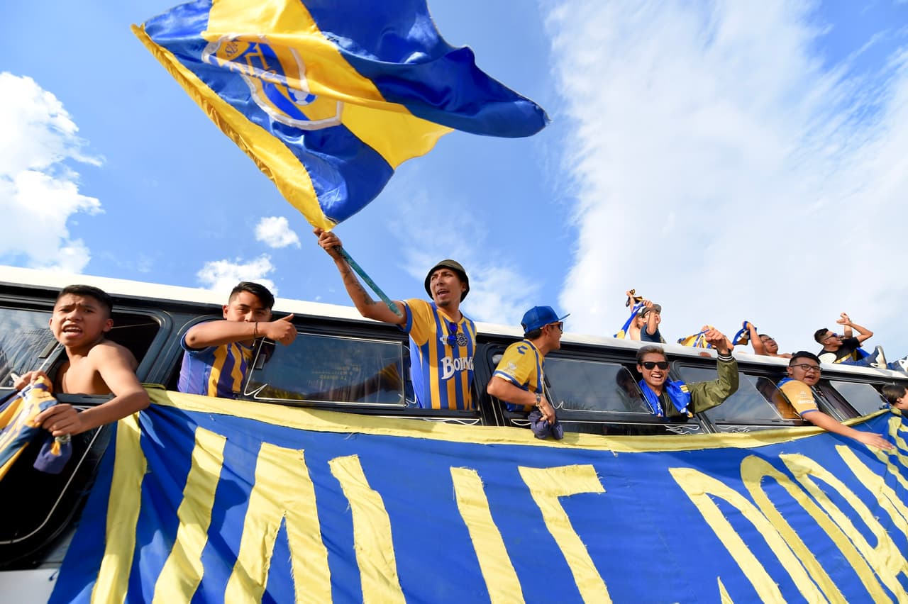 La afición de San Luis está comprometida con el equipo y apoya de manera constante e insistente a su club que desean verlo nuevamente en Primera División.