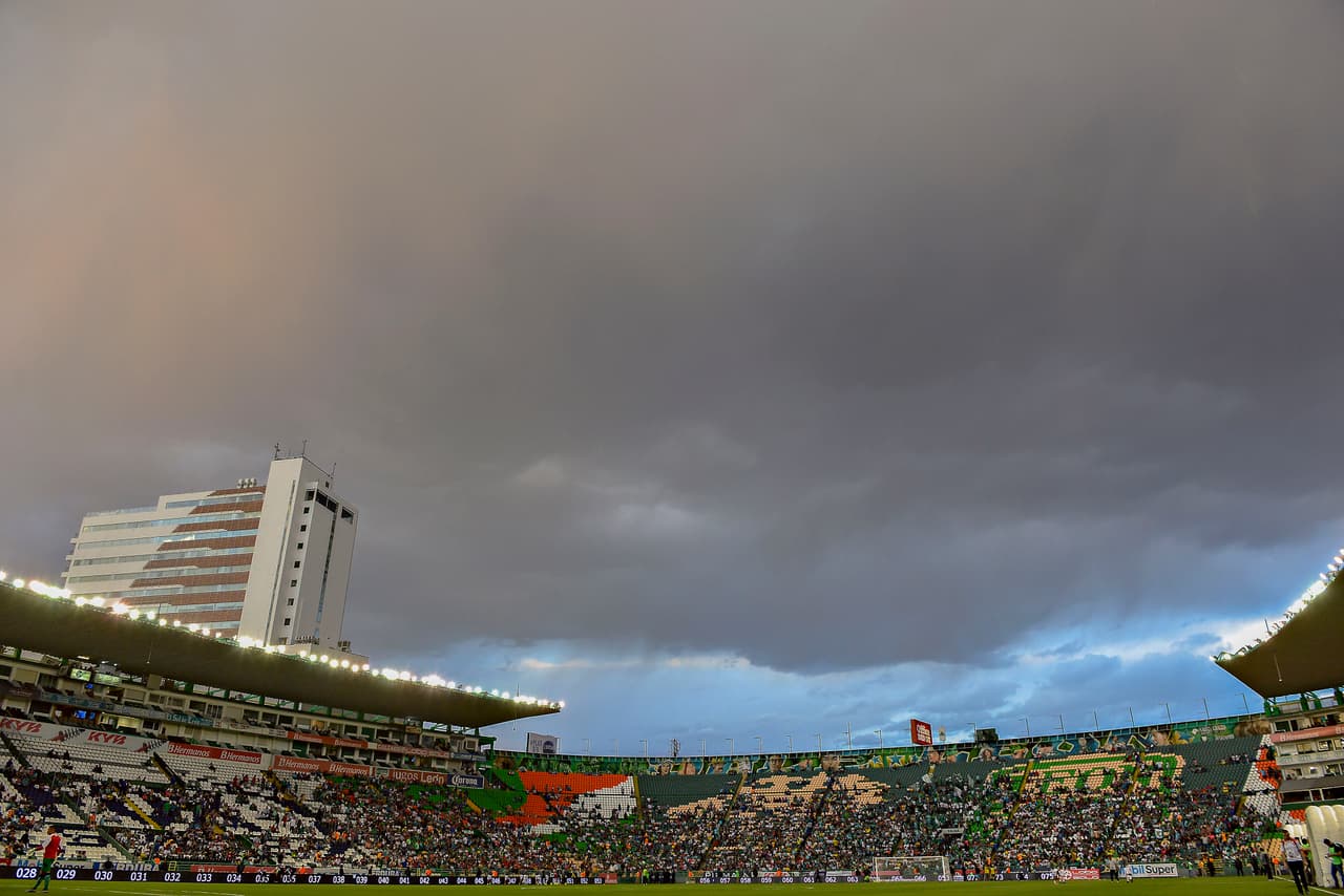 El Nou Camp fue el escenario donde el Leon recibió al Toluca en partido de la Jornada 11.