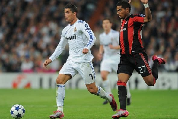 Los 'merengues' no se conformaban con ese resultado e insistían al frente.