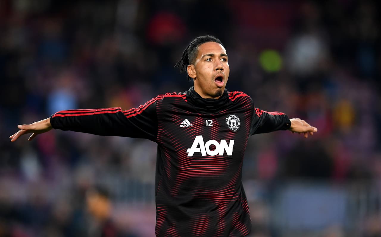 Defensa: Chris Smalling. El central del Manchester United fue elegible para la selección jamaiquina hasta septiembre de 2011, cuando representó a Inglaterra.