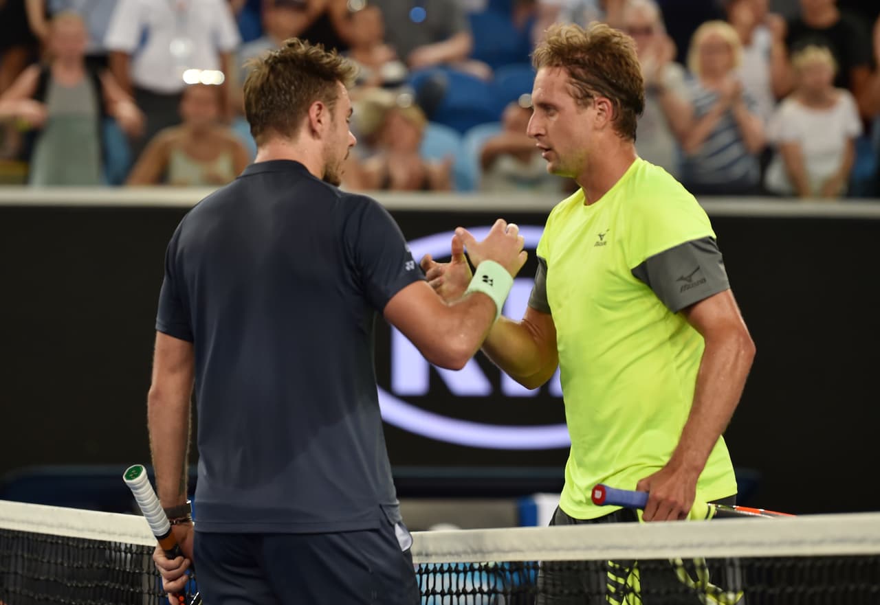 El estadounidense Tennys Sandgren sorprendió al suizo Stan Wawrinka (6-2, 6-1 y 6-4).