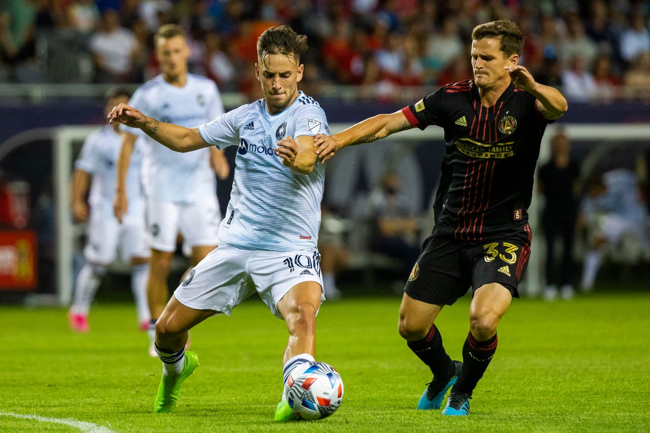 Chicago Fire FC se dio el gusto de ganar por 3-0 frente a Atlanta United. El español Álvaro Medrán manejó los hilos del equipo de 'la Ciudad del Viento'.
<br>