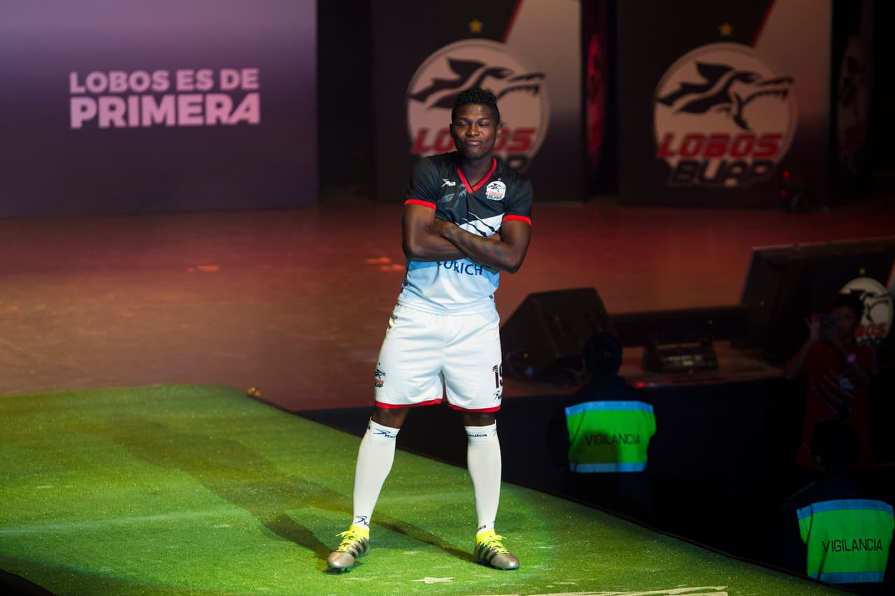 William Palacios dejó México tras ser separado de Lobos BUAP